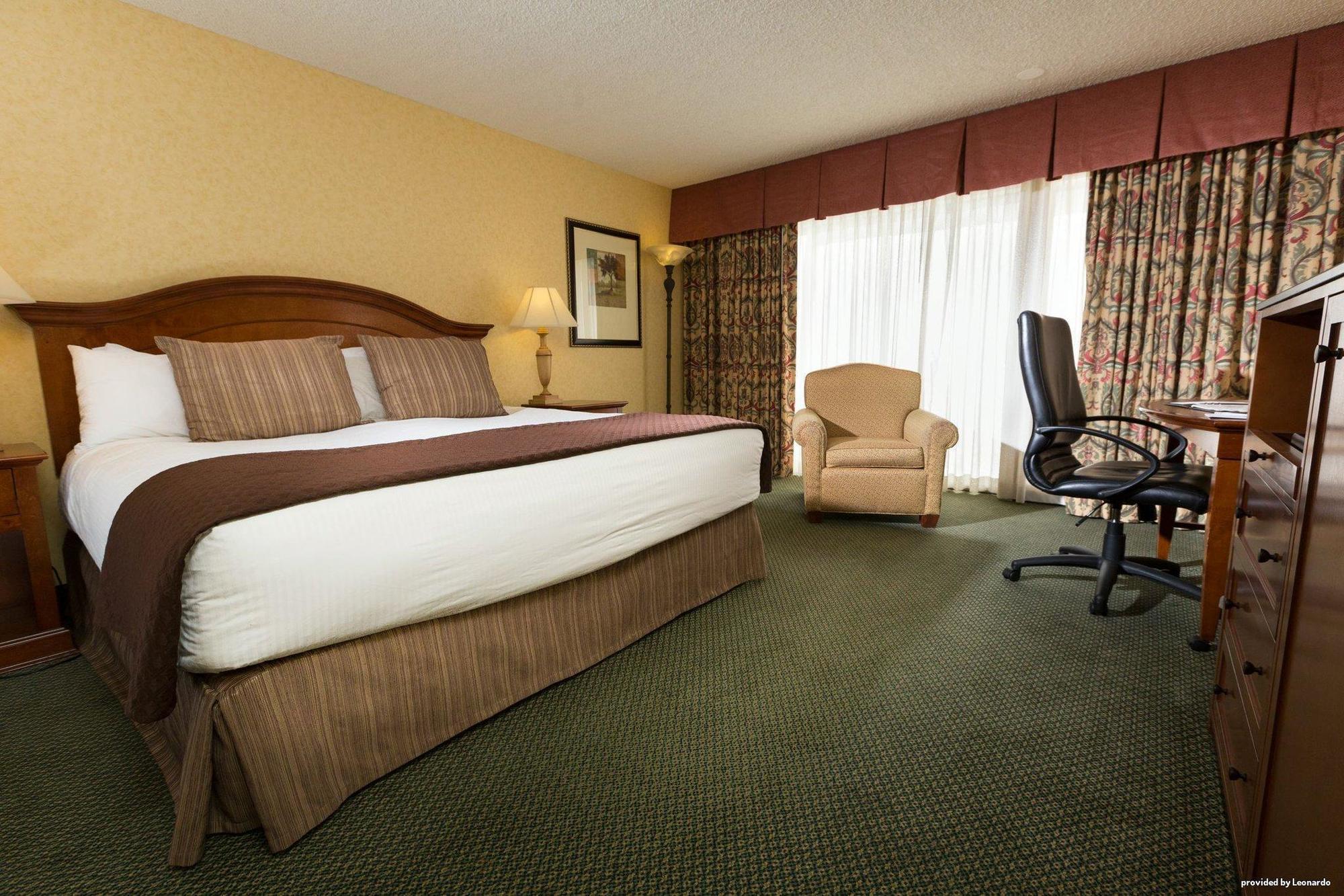 Red Lion Hotel Kennewick Columbia Center Екстериор снимка