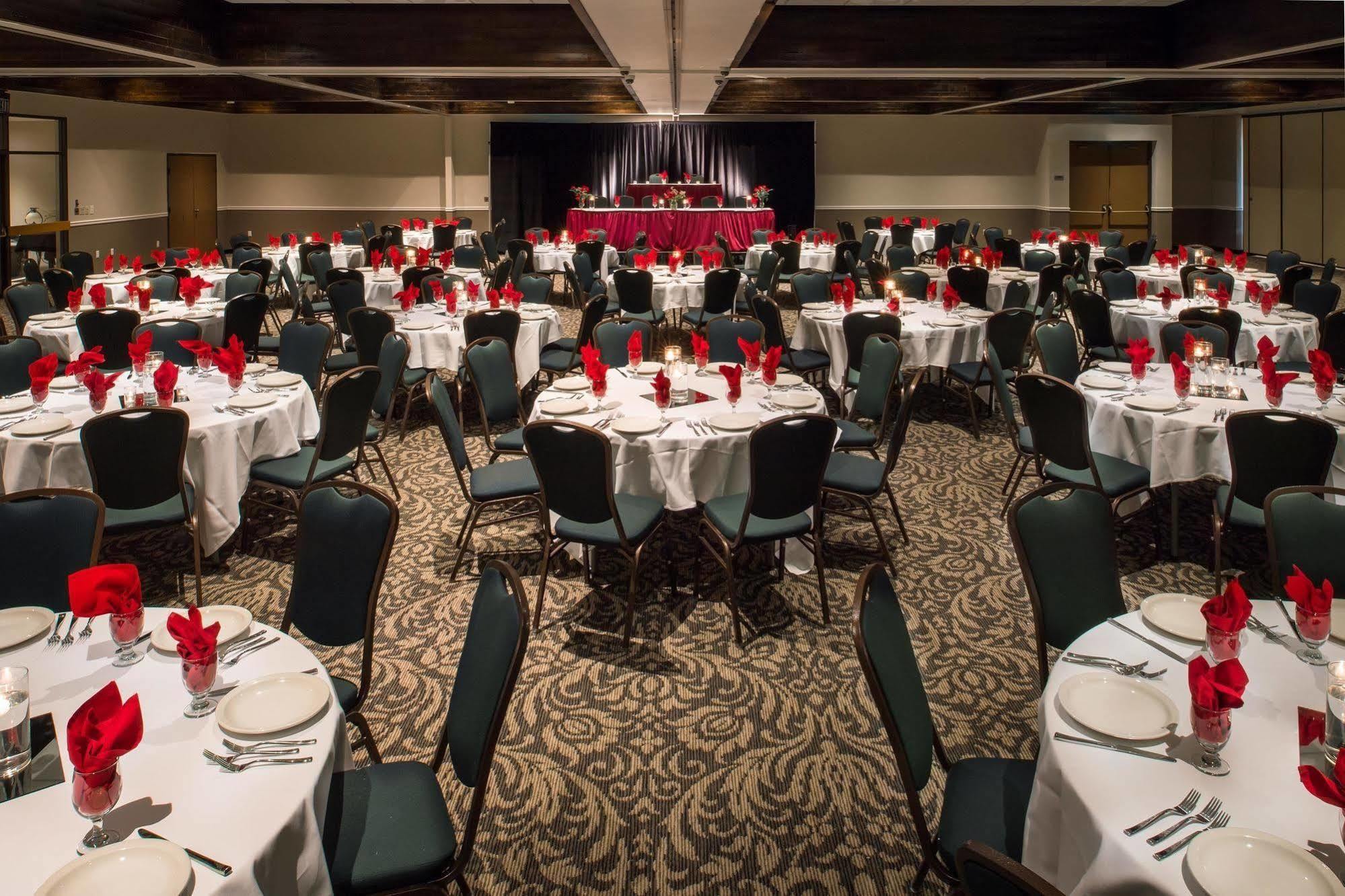 Red Lion Hotel Kennewick Columbia Center Екстериор снимка
