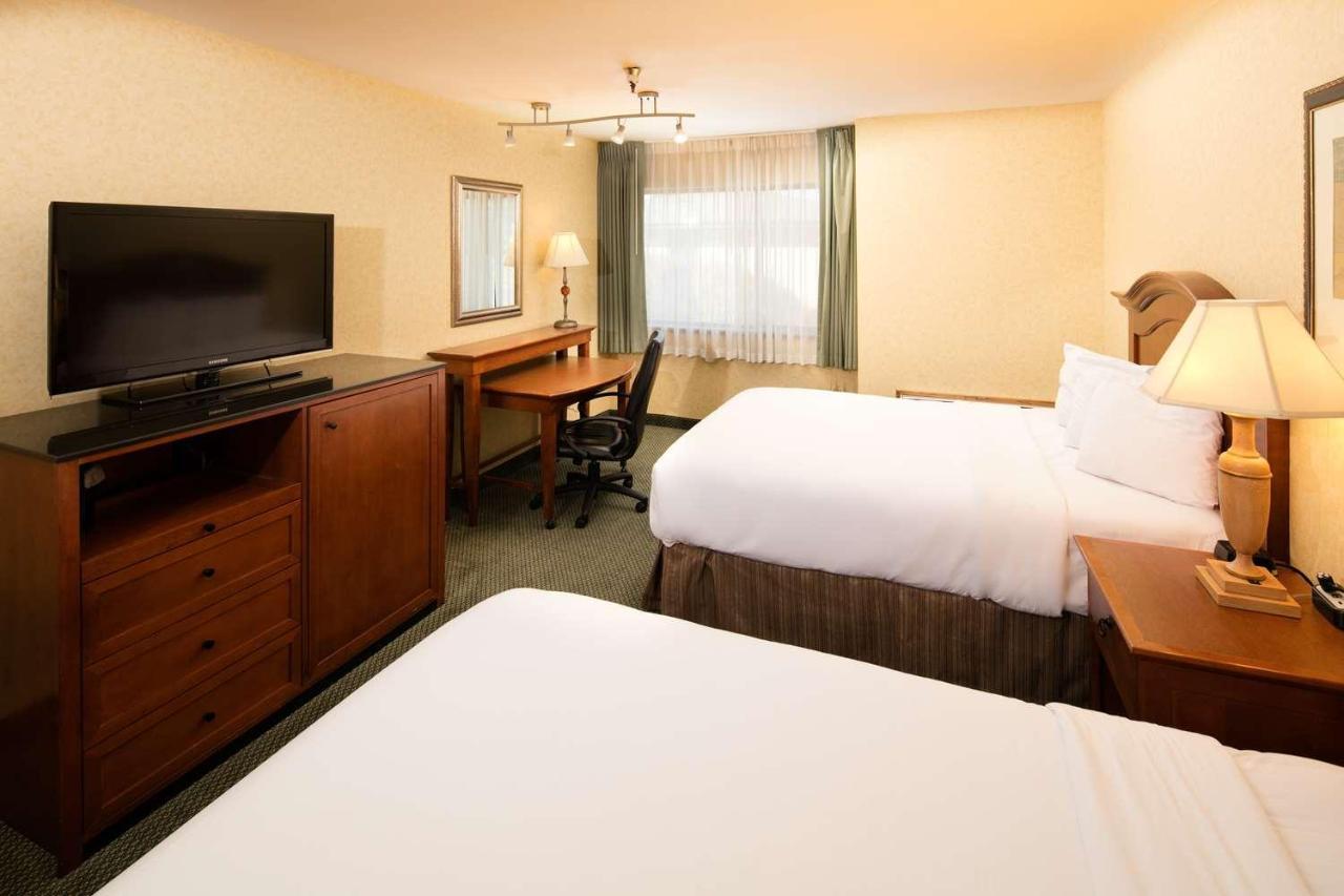 Red Lion Hotel Kennewick Columbia Center Екстериор снимка
