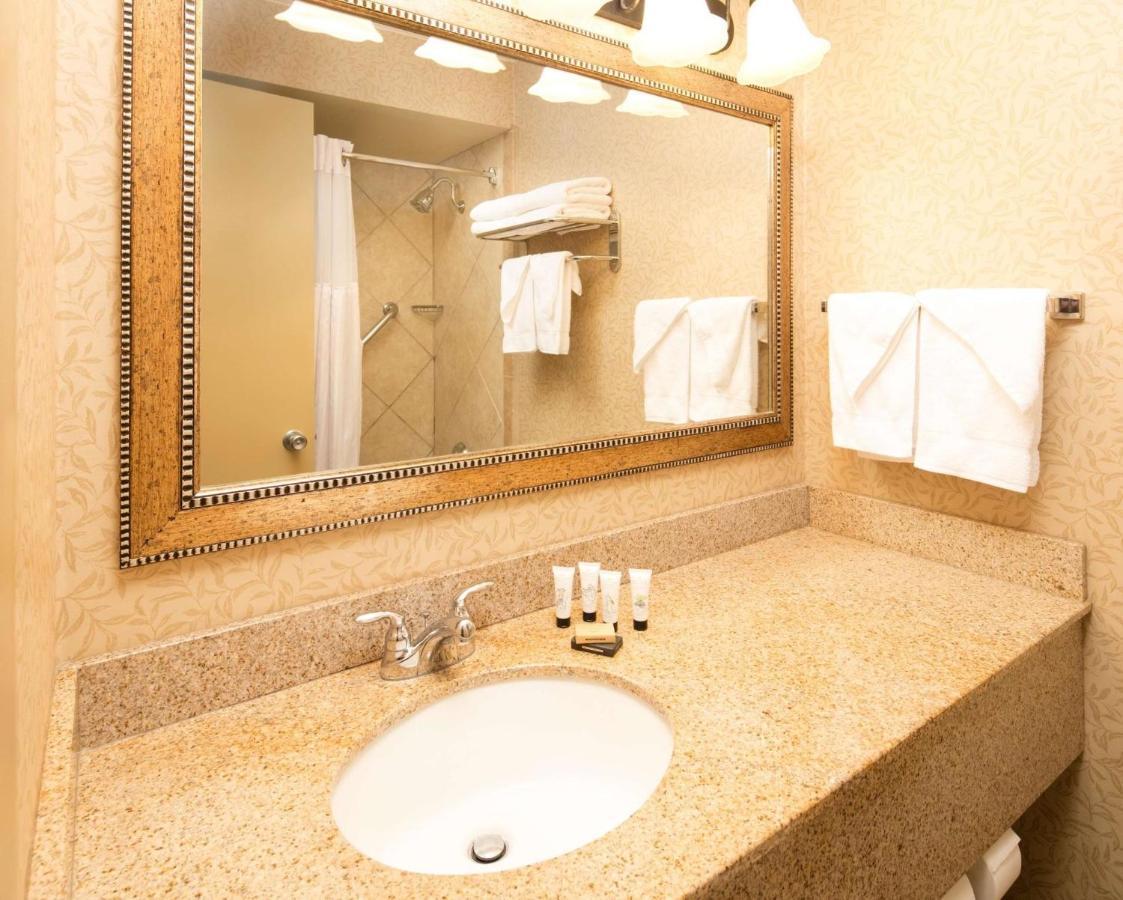 Red Lion Hotel Kennewick Columbia Center Екстериор снимка